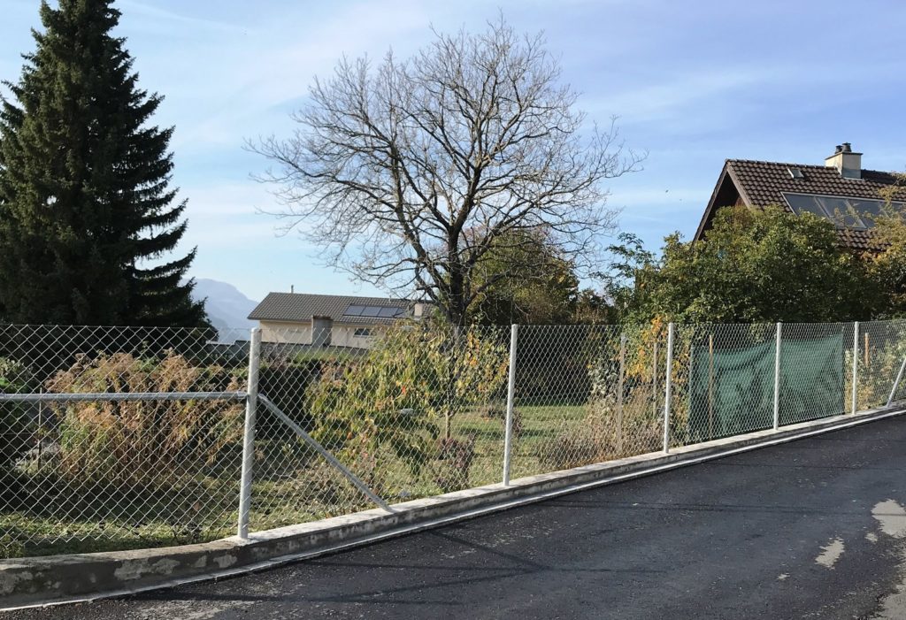 Diagonalgeflechtzaun